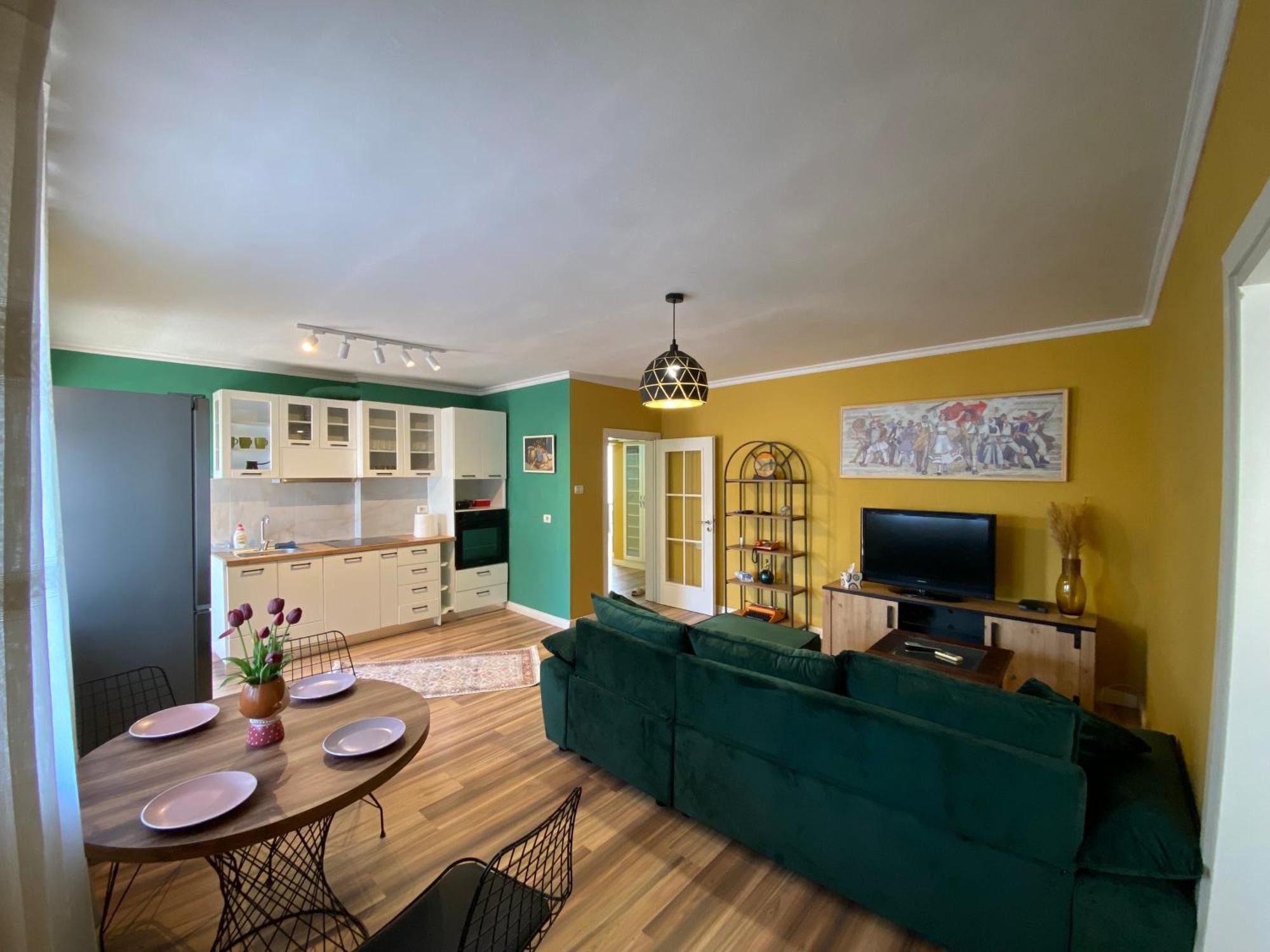 Center Penthouse